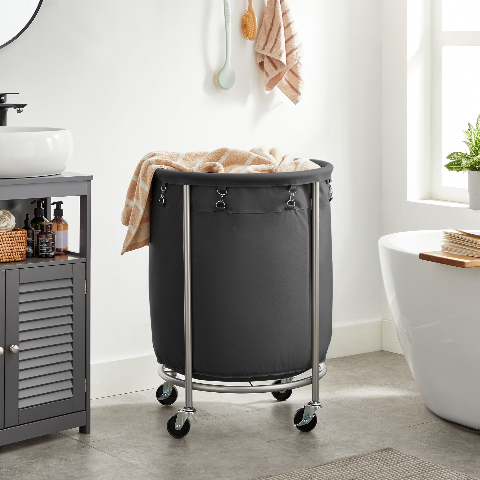 SONGMICS Laundry Basket with Wheels Black