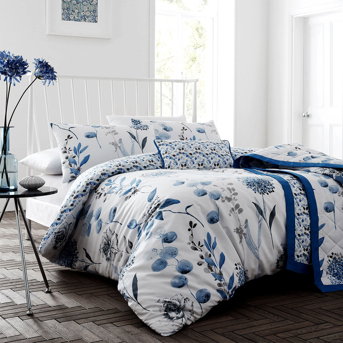 Ink Floral Blue Quilt Cover Set Queen