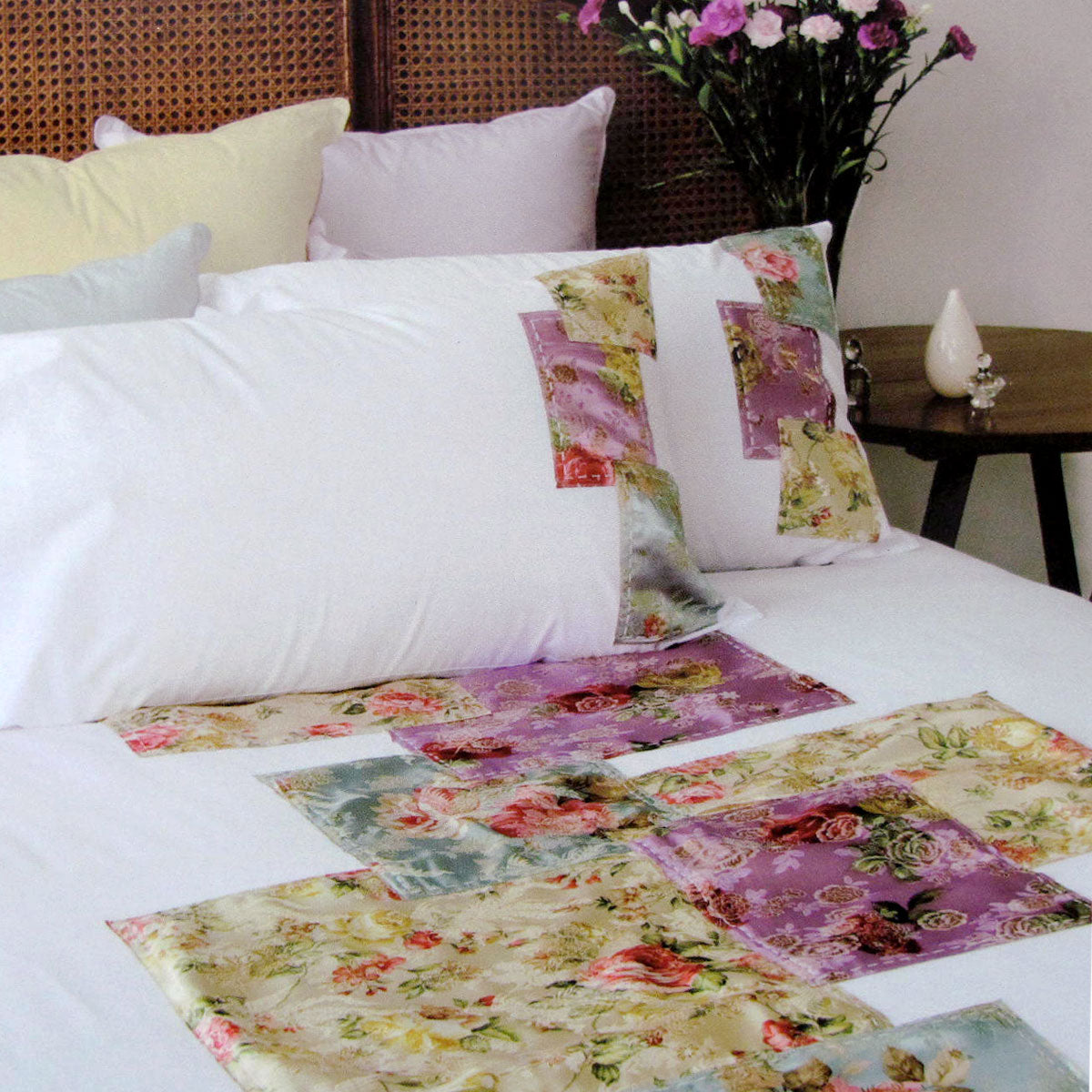 Accessorize Country Rose White Quilt Cover Set Queen