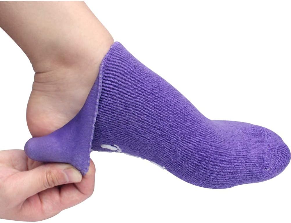 Moisturizing socks