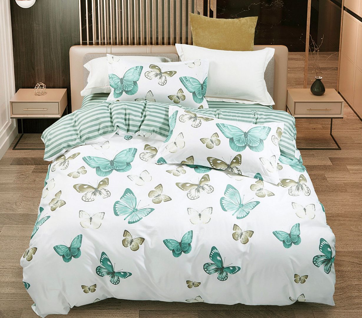 Fleur Butterfly Super King Size Quilt/Doona/Duvet Cover Set