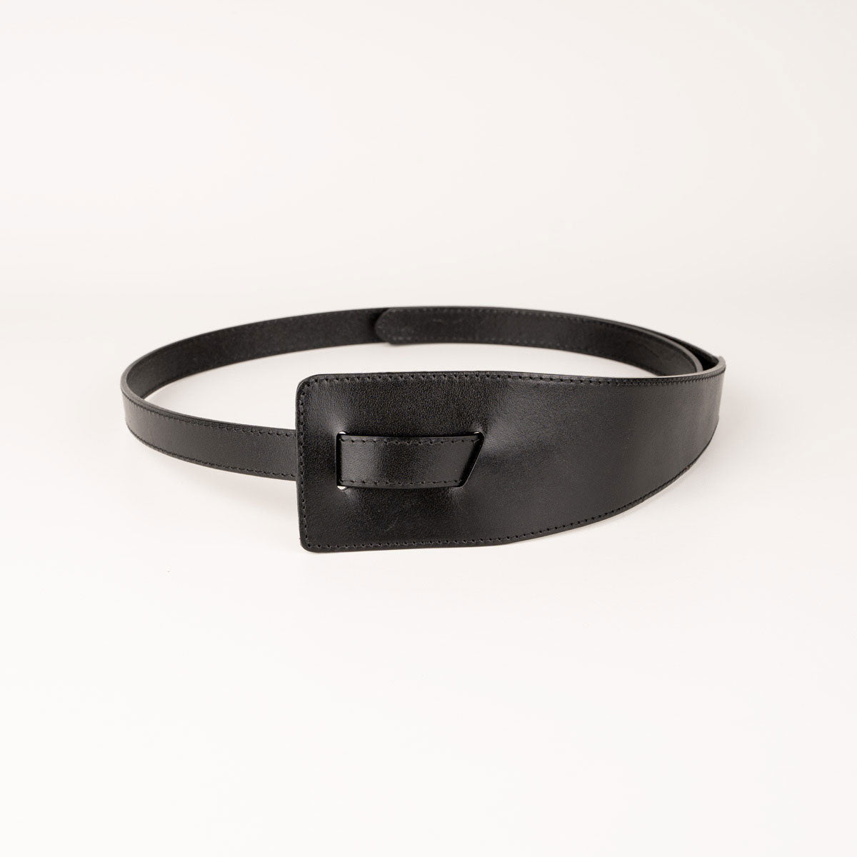 Peroz Ivy Women's Black Leather Knot Belt